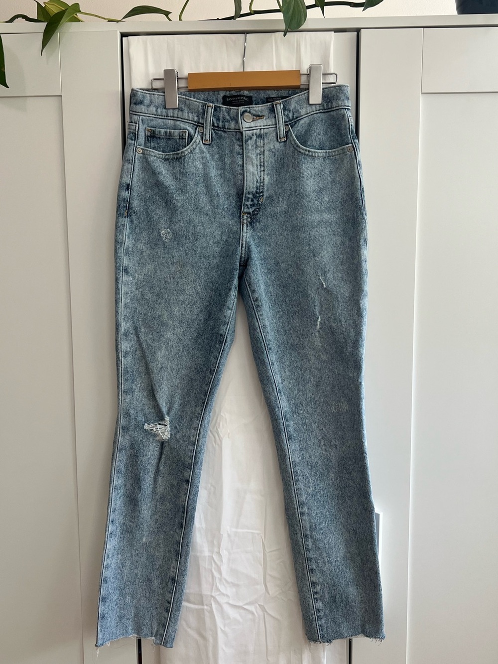 Banana Republic Slim High Rise Acid Wash Jeans, 90’s, Size 27